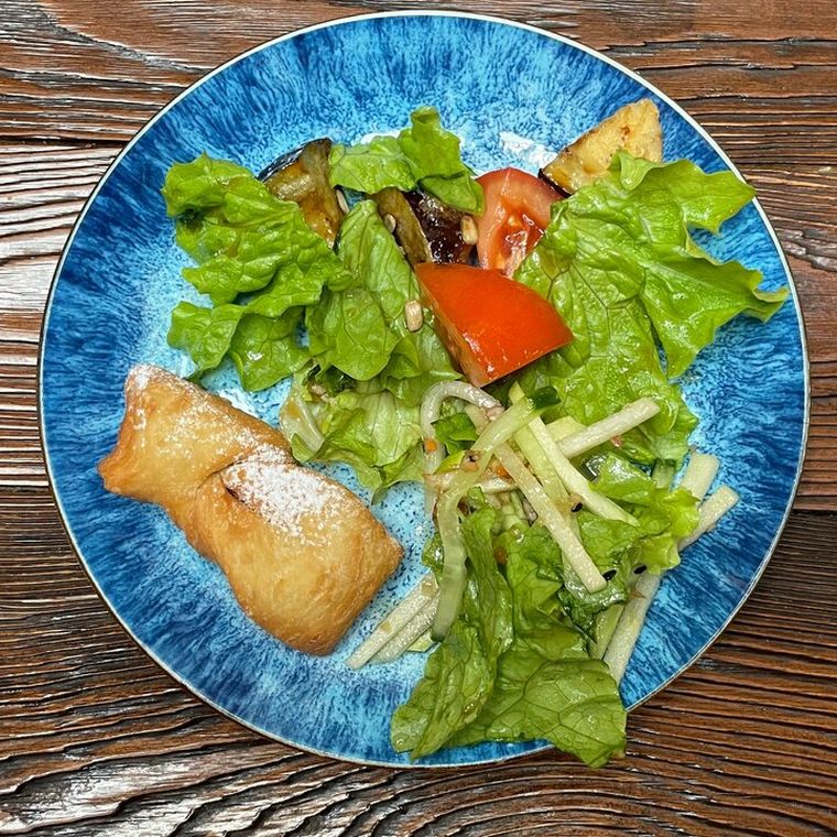 Салат из кабачков, груши и яблока